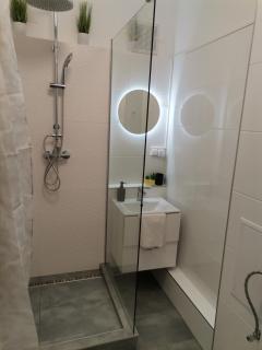Kata Apartman - 2