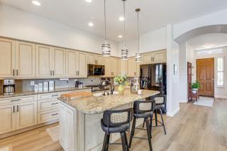 Extended-Stay Oasis Gilbert Getaway with Office! - 7