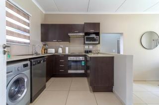 AlimamaSpaces Rodney's View - Midrand - 1