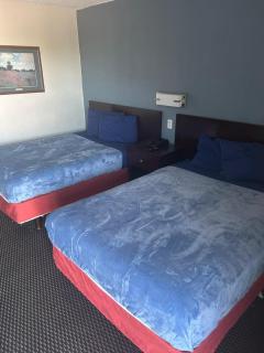 Double Bed Hotel Room 117 - Amarillo - 0