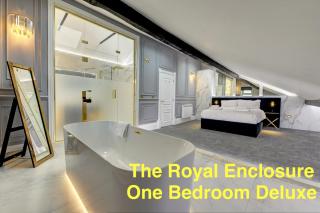 Swish Luxury Holiday Apartments - 2