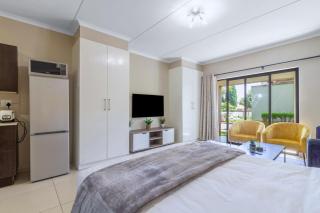 AlimamaSpaces - The Cozy View - Midrand - 1