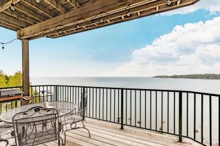 Majestic Lake Views King Suite, 2 Queen Beds and Heated Pools - Two Harbors - 5