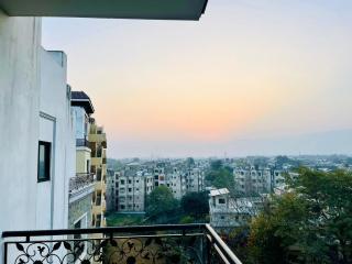 Warda Hamna Elite Suite - 1