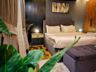 Goldcrest Grand Mall Luxury Apartments DHA Phase 4 Lahore - 2