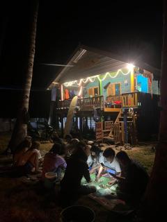 Surf House - 6