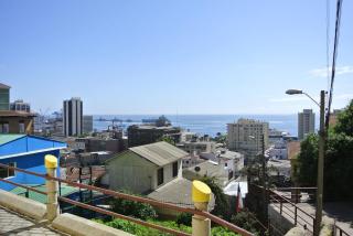 Huge Best Location Appartment, 6 Bedrooms, 2 Baths - 3