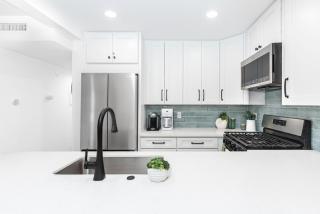 2Br Renovated Coastal Home W Central Ac Steps From Beach By Beachview Rentals - 1