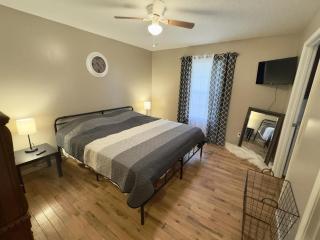 Quiet House with Hot Tub, Back Porch & Coffee Area - Guntersville - 3