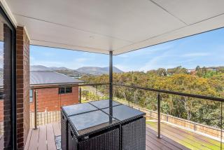 New and Stylish Home in Peaceful Location - Austins Ferry - 4
