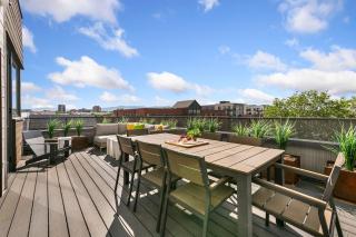 Modern Elegance on Linden - Walk, Bike Everywhere! - 3