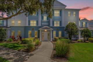 3 Bedrooms 2 Bathrooms Reunion 7697-101Hc - 0