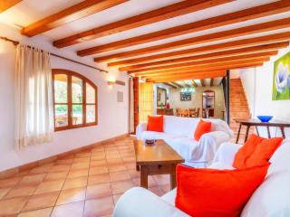 Villa in Búger with private courtyard - 9