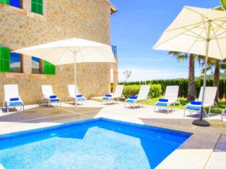 Spacious villa in the heart of the island - 3
