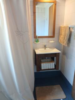 Michay Cabaña en entorno tranquilo y Vista al Lago - 1