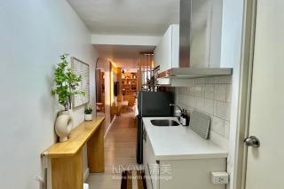 Japandi Style Studio for Couples with Netflix, Karaoke & Boardgames - San Fernando - 2