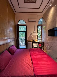 Studio in Old Quarter Train View - Hanoi - 8