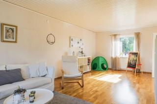 Stylish Family Retreat with Jacuzzi and Cinema - Sibbhult - 3