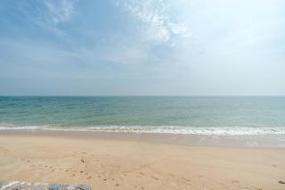 Pailay Beachfront Villa Cha-Am - 4