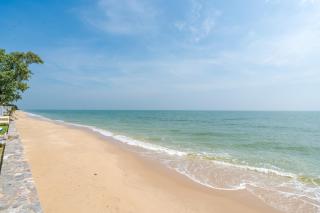 Pailay Beachfront Villa Cha-Am - 1