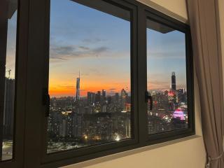 Kuala Lumpur, Sunway Velocity, M Vertica, 8-10Pax - 1