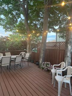 Sunny and Spacious, Hottub, Piano, Guitars, Fenced Yard, Pets Welcome, LGBT Friendly - 6
