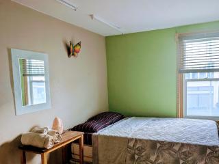 Tania's guest rooms - Calgary - 4