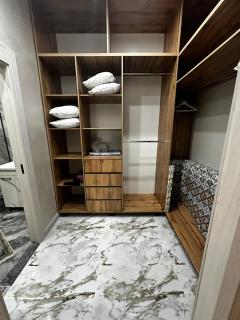 квартира в центре алматы четырёх комнатная - 1