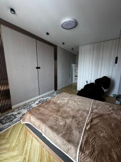 квартира в центре алматы четырёх комнатная - Almaty - 7