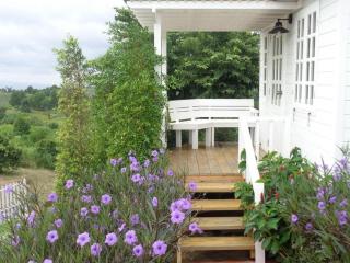 Montana Cotswolds Resort - 1