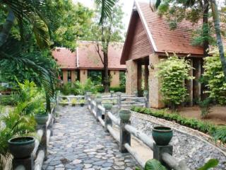 Khao Yai Country Hill Resort - 4