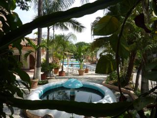 Hotel Bajo el Volcan - Cuernavaca - 6