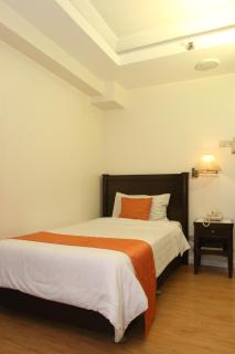 Harbor Town Hotel - Iloilo City - 8
