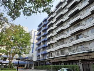 J Town serviced Apartments&hotel - Si Racha - 6