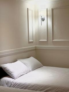 Gangnam Neat & Cozy Stay l Near Station - 1