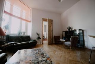 Space Age Residence - 6