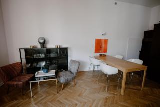 Space Age Residence - 4