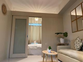 The Nook Stays at Sea Residences - Manila - 9