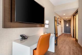 Cambria Hotel Minneapolis Downtown - 1