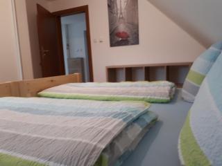 Monteurwohnung mit 3 Schlafzimmer Haus 5 - Neunkirchen - 0