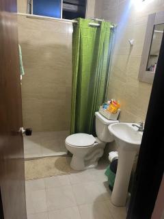 Habitación con baño privado y aíre acondicionado frente al mar - 1