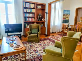 Artistic Neoclassical Two-Story Acropolis Mansion - Athen - 4