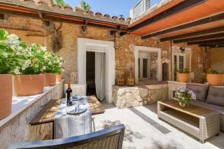 MARILLA I auf Fincagehöft, Apartment mit Außenküche und Terrasse, XXl Pool, Yoga - 1