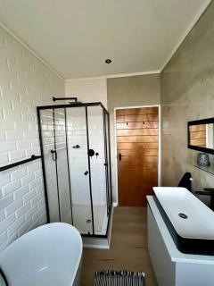 Bamboo Apartments - George - 3