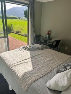 Adorable studio cottage with mountain views - Staveley - 4