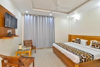 Vella Marina Group Pine view -Free Parking-cricket stadium 5 km-Mcleodganj 8 km- Bhagsunag - 4