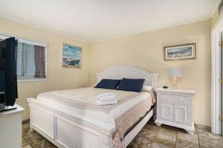1011 Waters Edge Resort condo - 3