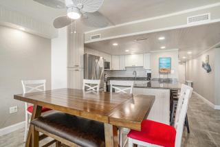 1001 Waters Edge Resort condo - 6