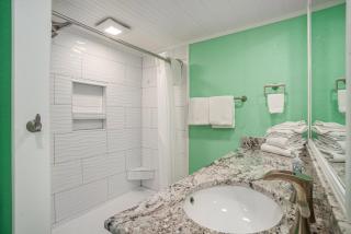 1001 Waters Edge Resort condo - 2