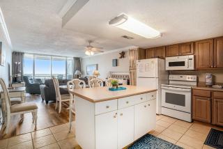 1405 Waters Edge Resort condo - Myrtle Beach - 4